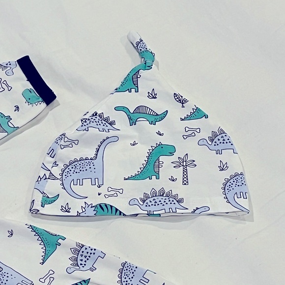 NWOT Infant 0-6 month Dinosaur Sleep Gown with Hat - Picture 5 of 7
